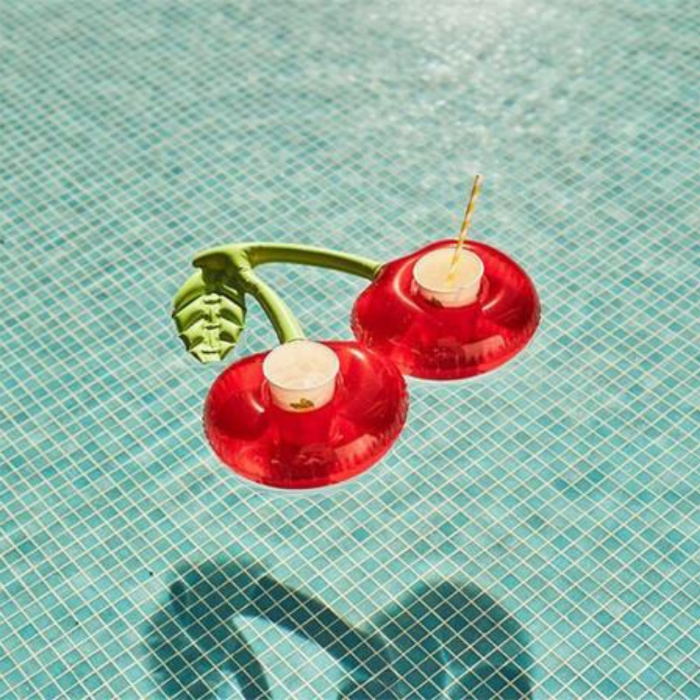 Pool cup holder
